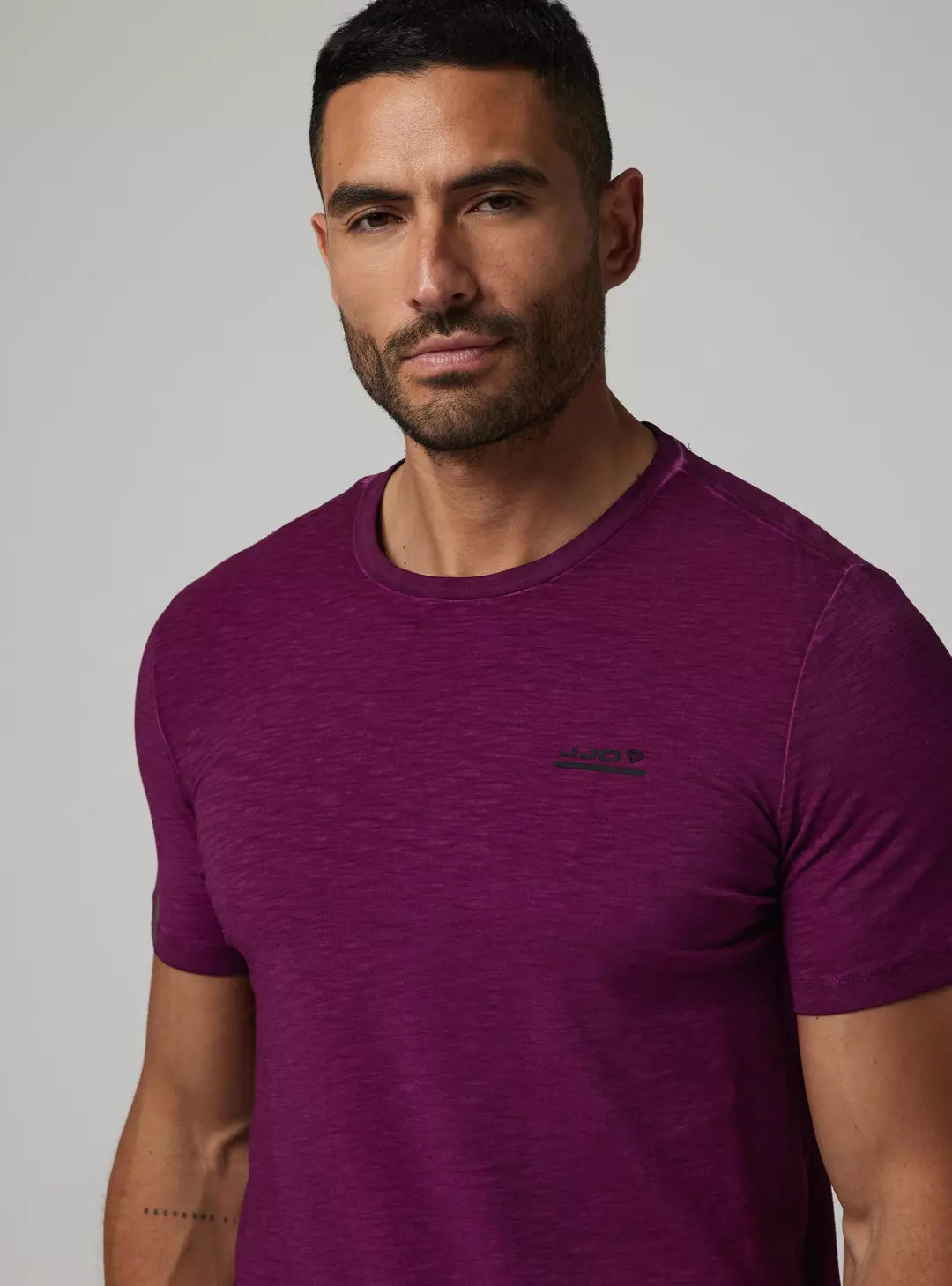 Polera Long Fit Manga Corta - JJO