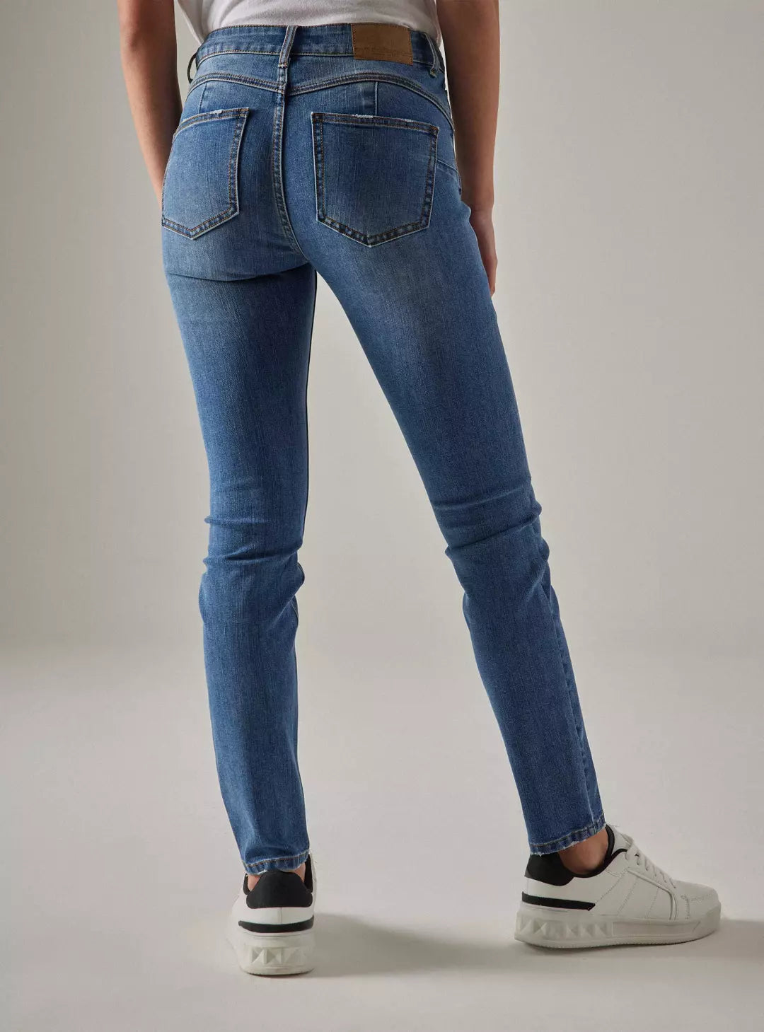 Jeans Skinny Push Up Tiro Medio - Foster