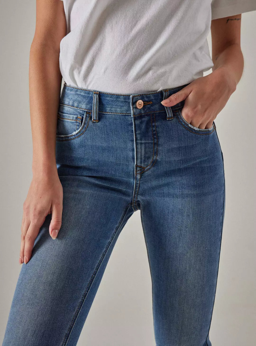 Jeans Skinny Push Up Tiro Medio - Foster